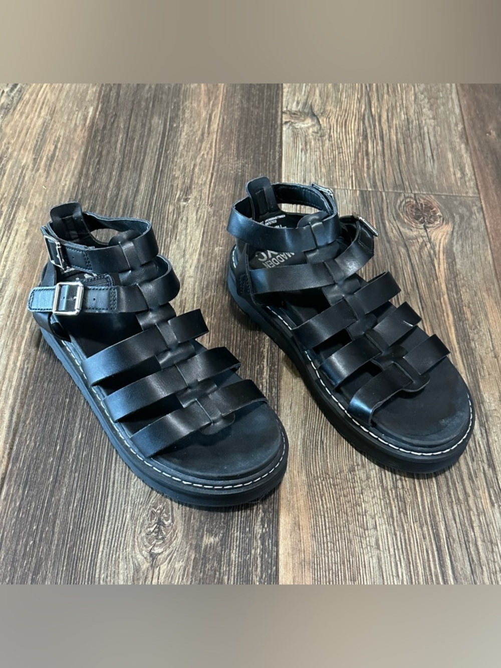 Madden NYC gladiator black strappy chunky big girls sandals size 5